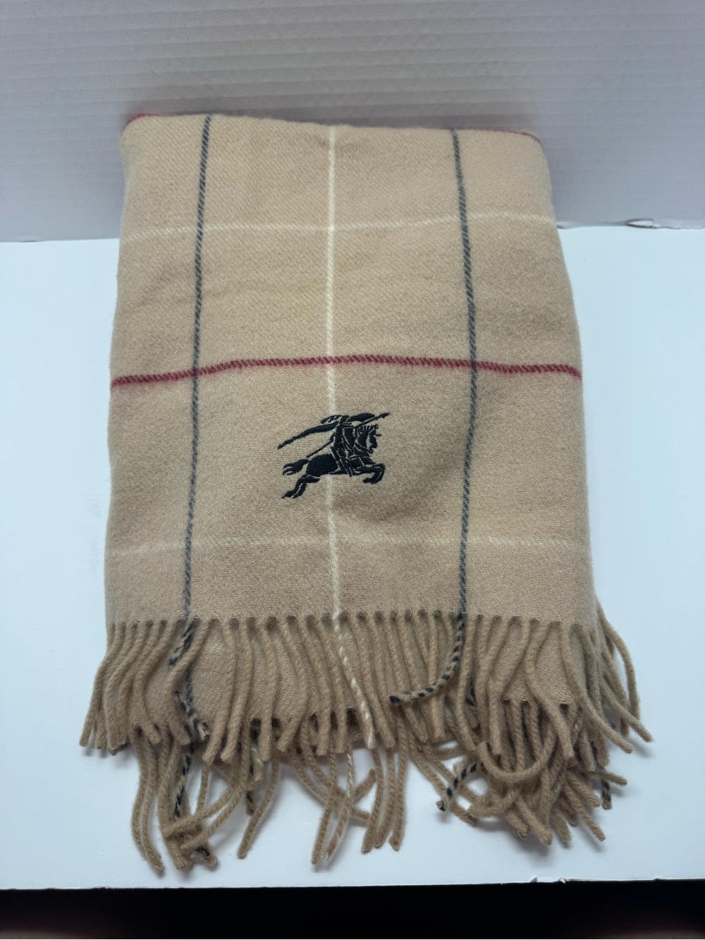 Burberry Check Pattern Wool Lap Blanket with fringed hem